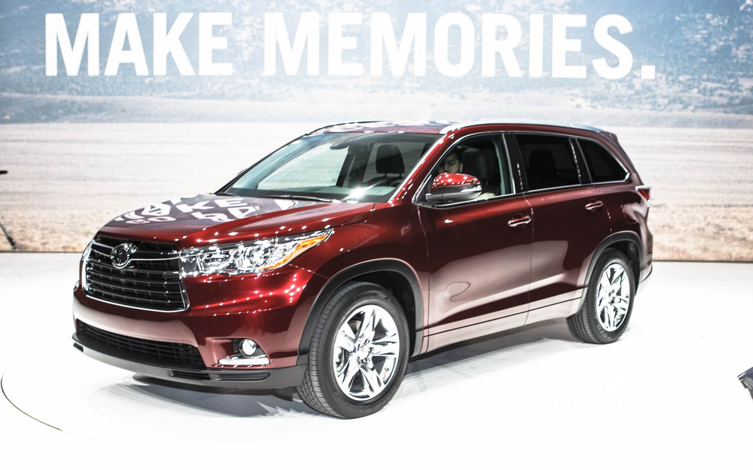 2014 toyota highlander msrp is it affordable new car invoice prices 2014