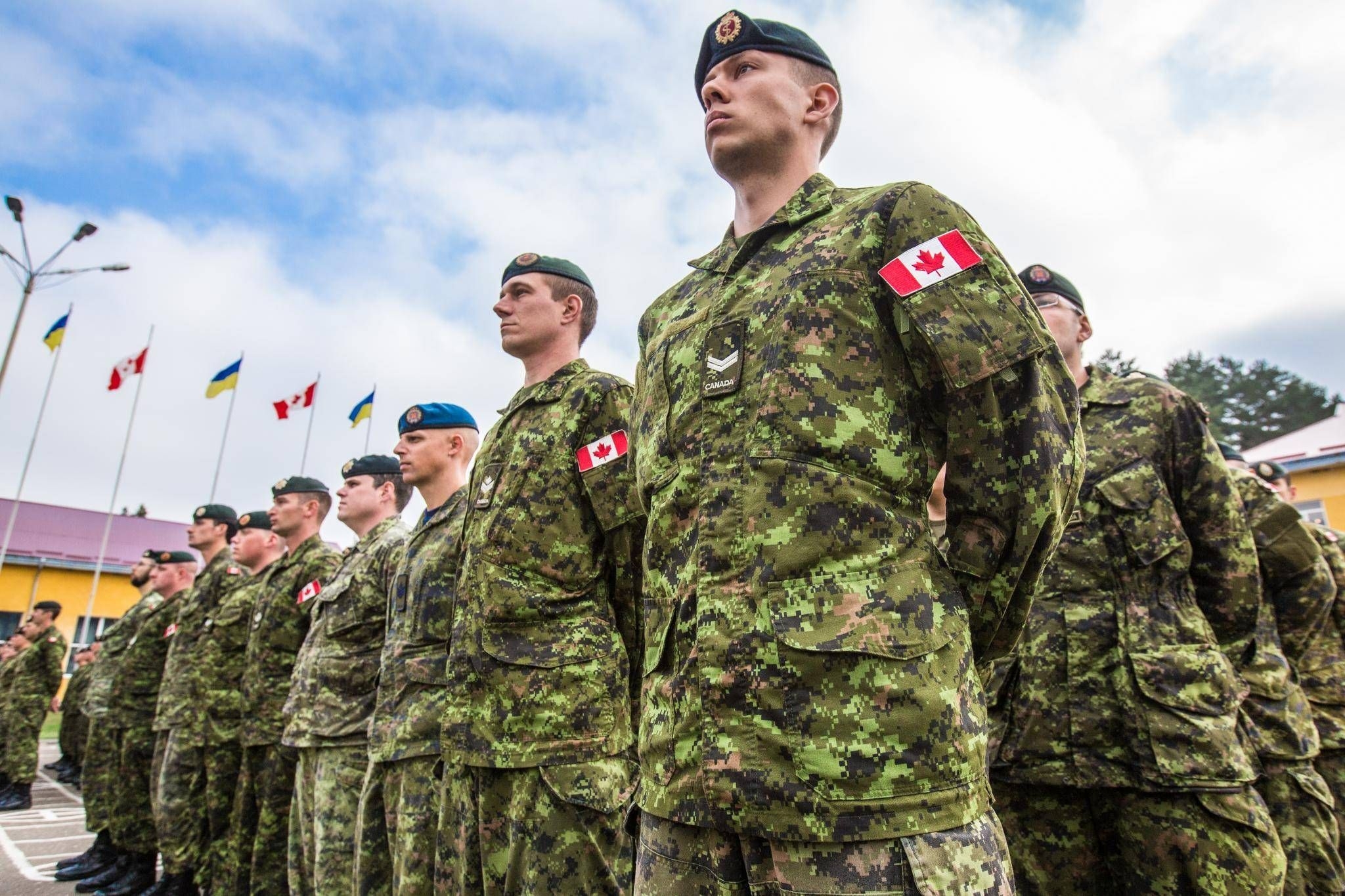 canada extends its military training mission in ukraine till canadian armed forces pay statement